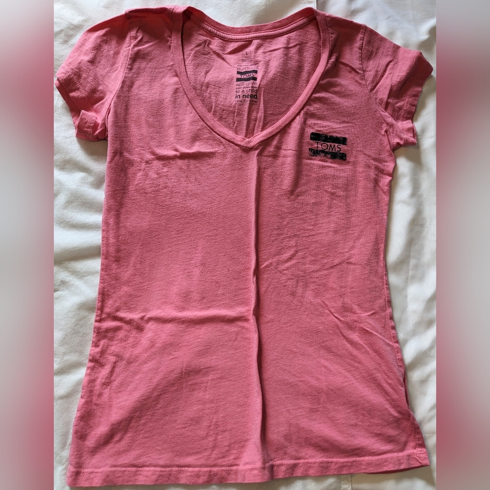 Toms Women's Size L Pink V-Neck Short Sleeve Tee